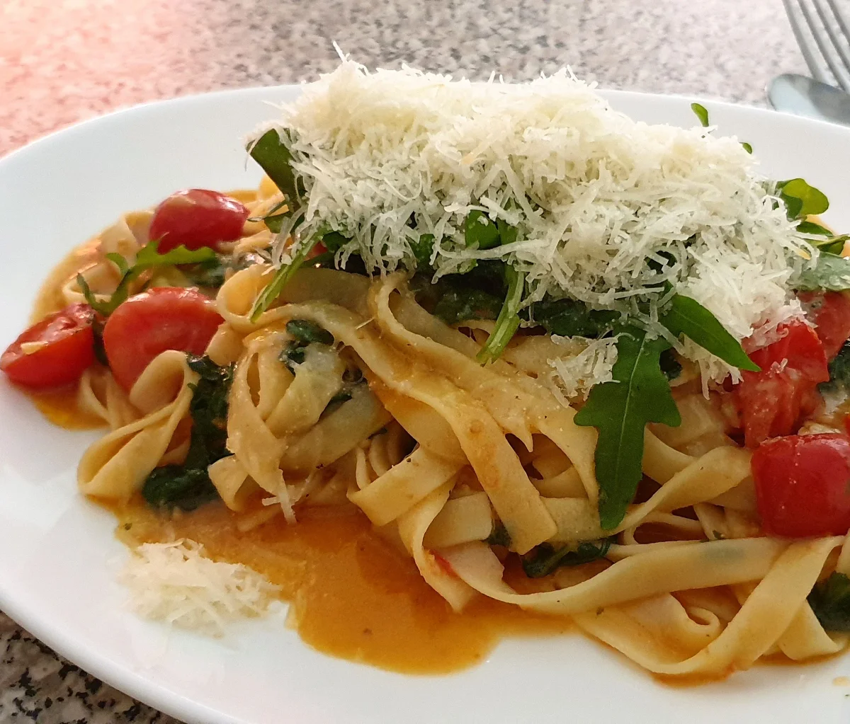 Hausgemachte Pasta der Pizzeria Olbia